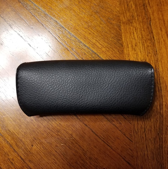 Ray Ban Glasses Case and Cloth - Picture 2 of 3